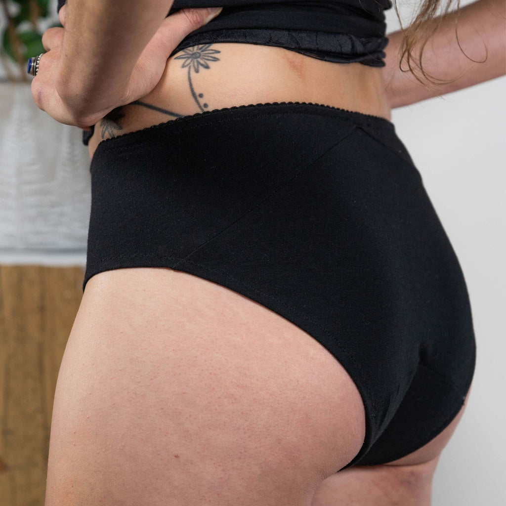 Rosaseven Lingerie // Period Underwear